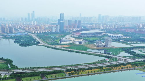 江西南昌縣 實(shí)施家庭購(gòu)房補(bǔ)貼,在象湖濱江片區(qū)買新房單套最高補(bǔ)貼5萬(wàn)元